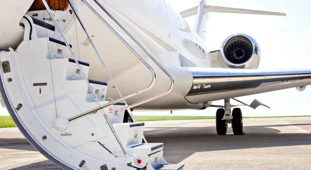 Untitled design 2022 04 13T104128.746 Private Jet Rental Vs Commercial Airlines: Best For Business Travellers 7