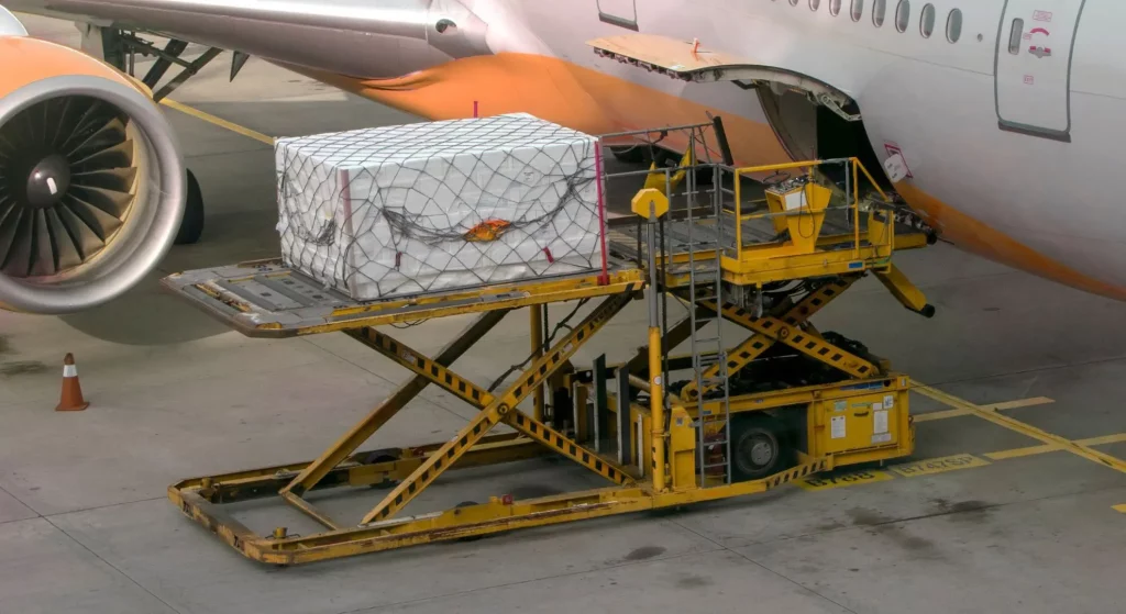 Untitled design 26 6 Air Cargo Charter Benefits for Emergency and Business 4