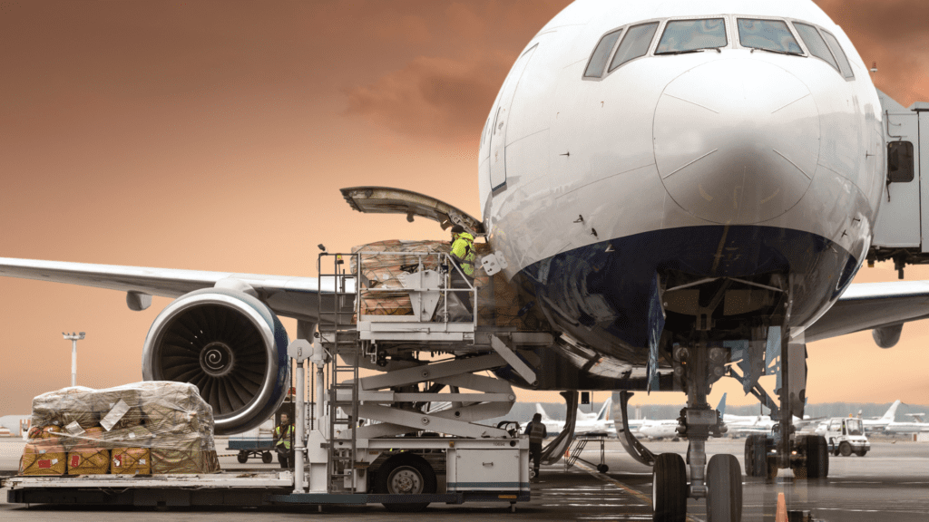 FIFO Freight Air Freight Logistics: Strategies for Mining Operations 19 FIFO Freight Air Freight Logistics: Strategies for Mining Operations 18